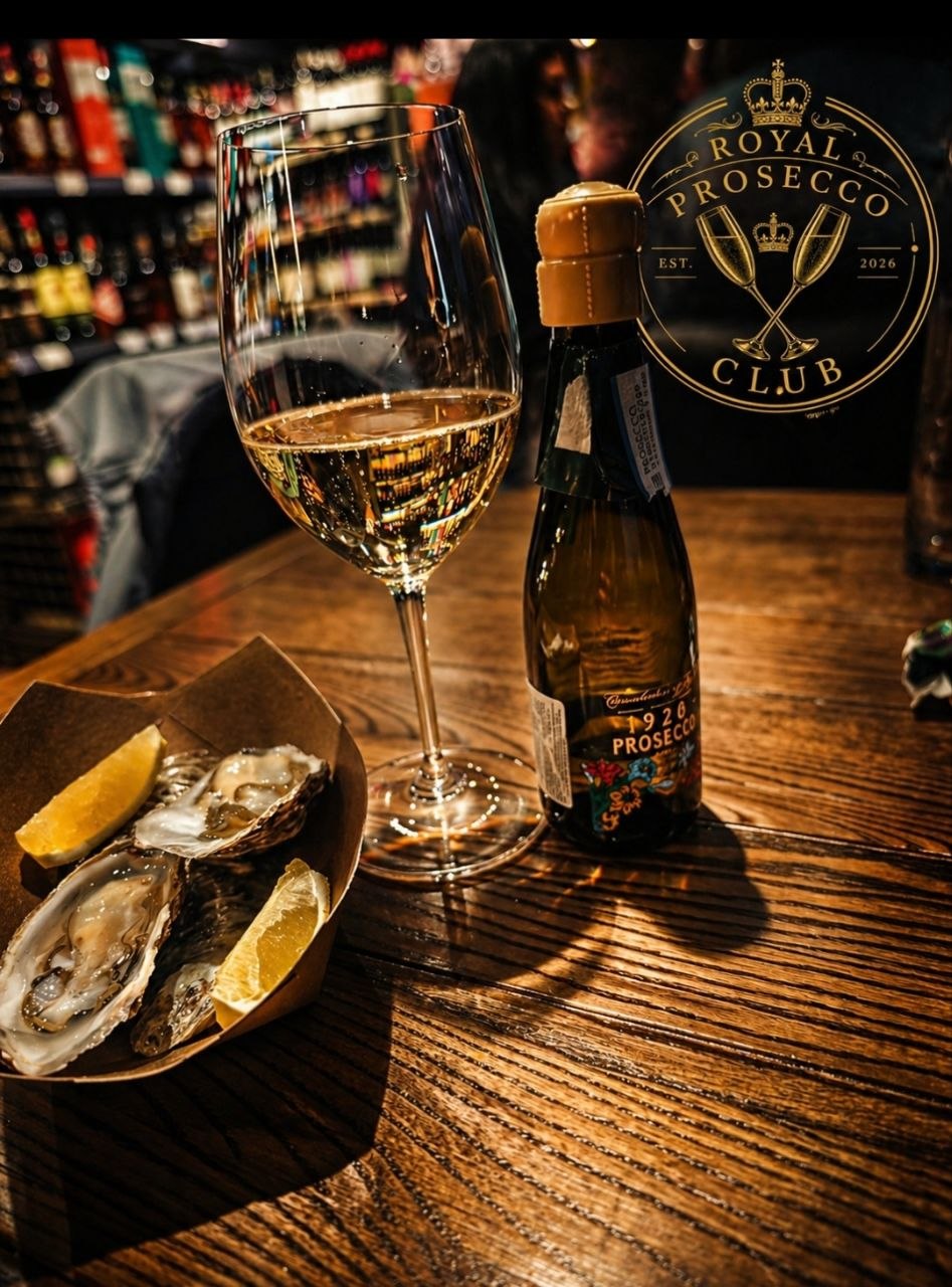 Royal Prosecco Club — moment
